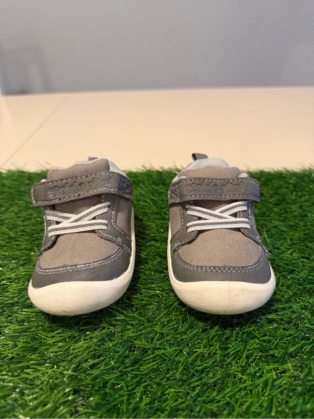 Stride Rite Toddler Boy's 360 Nick 2.0 Sneaker Grey Sz 4M